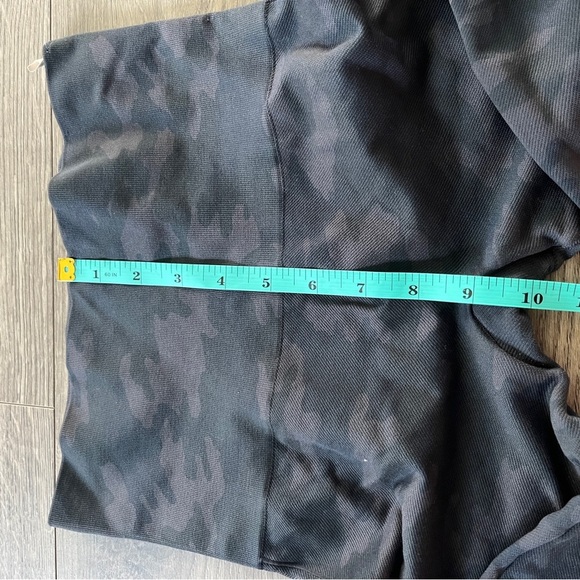 Spanx Look At Me Now Womens Camo 7/8s Length Leggings High Rise Size Small - Picture 6 of 9